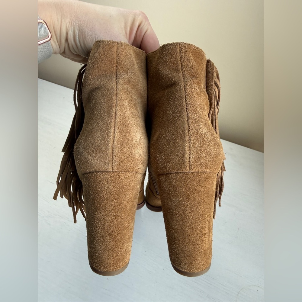 Via Spiga Niurka Dark Natural Suede Fringe Bock Heel Booties Size 9.5 M - Picture 3 of 12